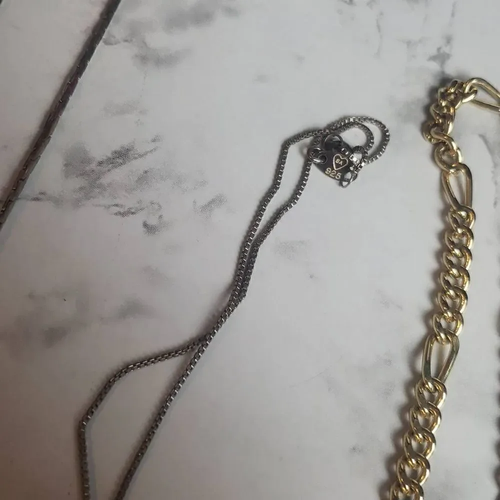 ‎Vintage Necklace Chains Bundle